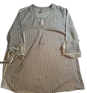 Worthington Womens L Gray Geometric Print V Neck Long Sleeve Blouse